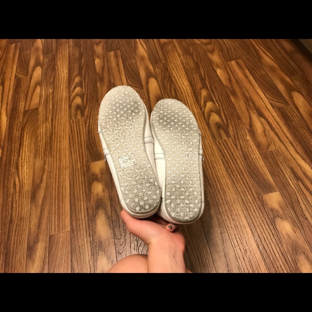 Women’s toms